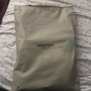 Women’s essentials biker shorts